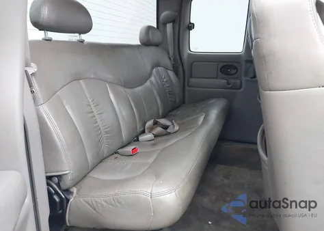 2000 Chevrolet Silverado 1500 Lt from USA, damaged, VIN 1GCEK19T8YE292188